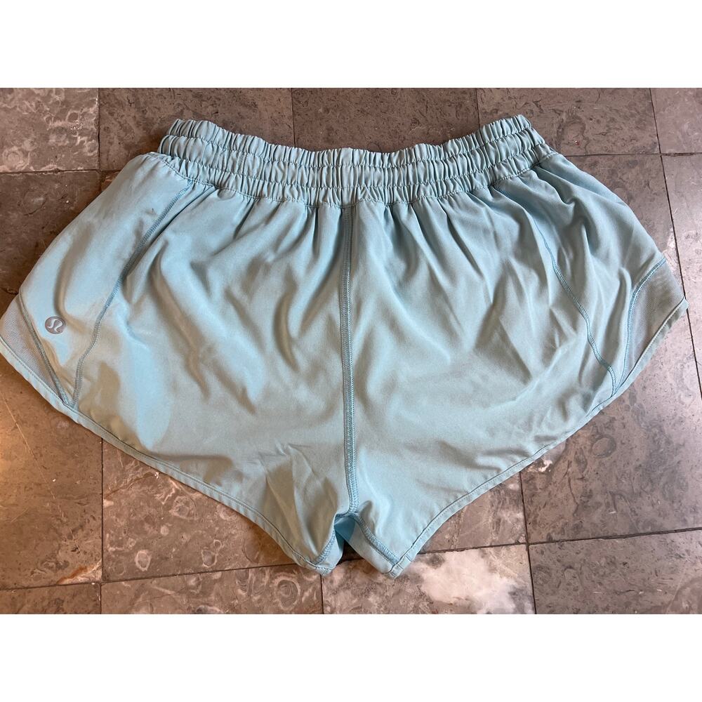 Lululemon Hotty Hot Short II 2.5" Hydra Blue Size 8